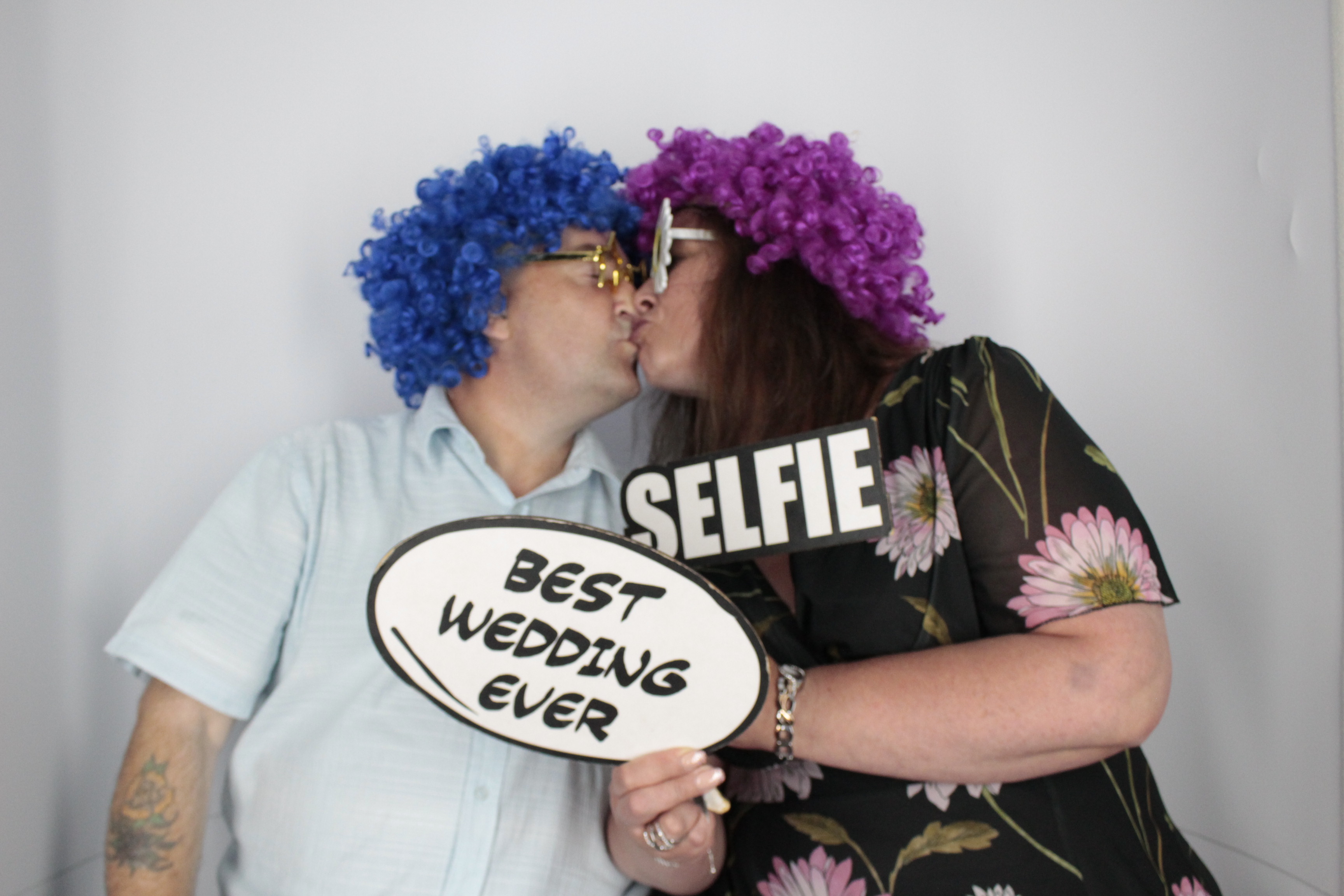Hannah & Marks Wedding | View more photos from the event at gallery.myphotoboothexperience.co.uk/u/MyPhotoBoothExperienceLtd/Hannah-Marks-Wedding